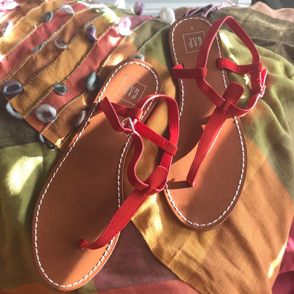 GAP red suede thong sandals